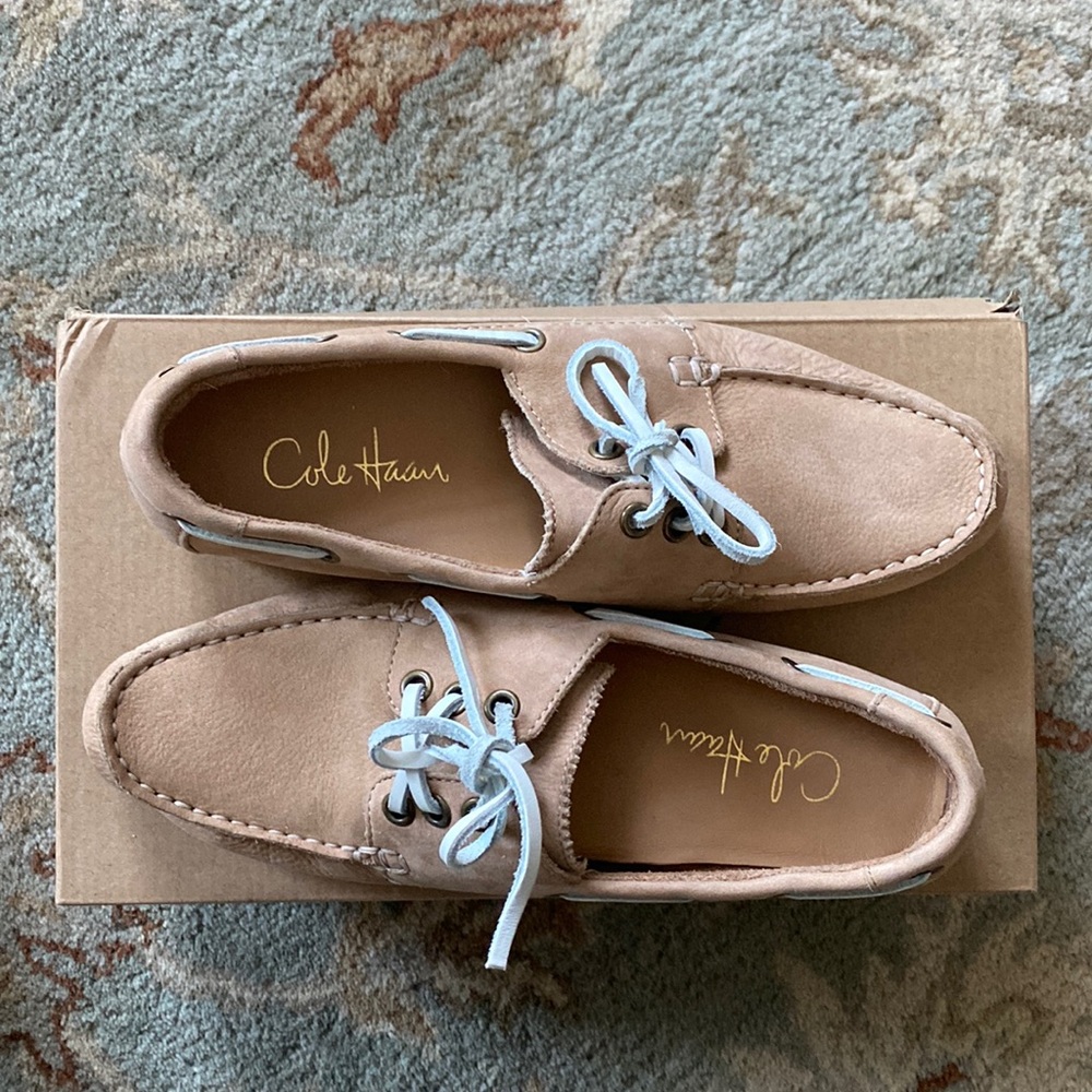 New Cole Haan Leather Loafer Shoes - 7